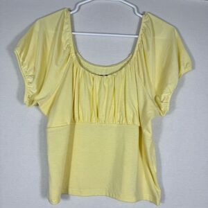 Womens Yellow Crop Top Size XL Ruched Bust Square Neck Flutter Sleeve Casual Tee
